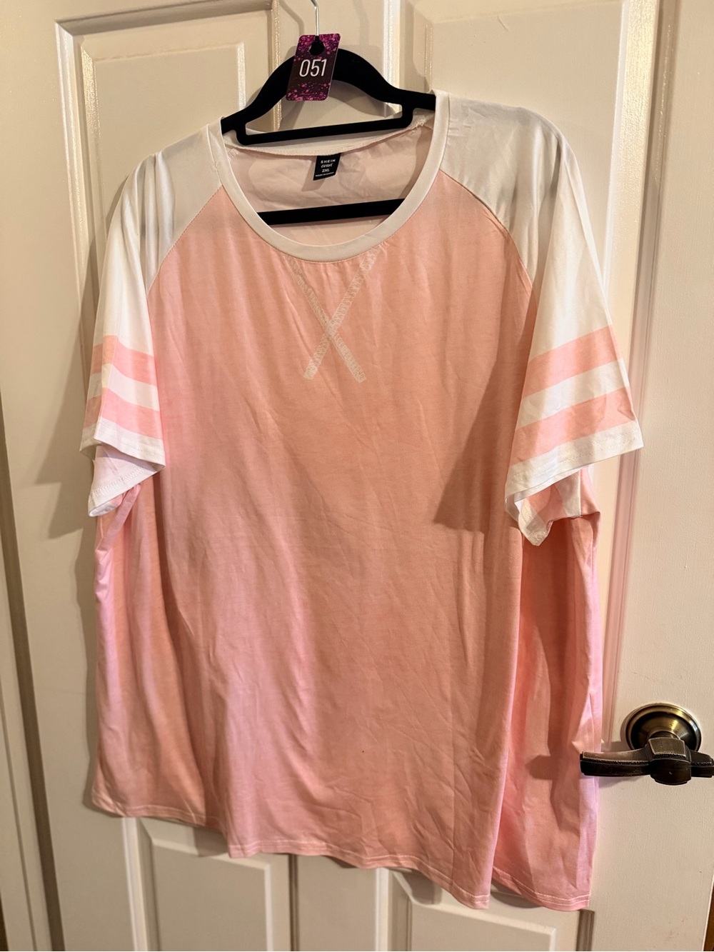 SHEIN Pink and White Raglan Sleeve Womens Tee